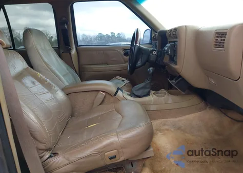 1997 Chevrolet Blazer Lt z USA, uszkodzony, nr VIN 1GNCS13W9V2253897